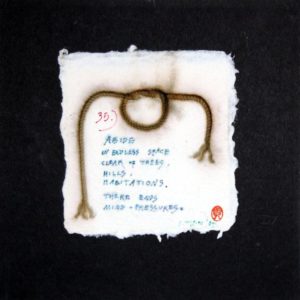 35 Kordel in handgeschöpftem Papier Tinte auf schwarzem Karton auf weißem Passepartoutkarton 50x40cm